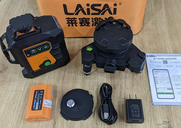 Máy cân bằng laser 12 tia xanh Laisai