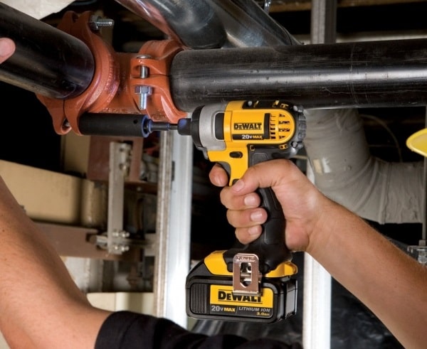 Máy bắn vít Dewalt DCF885N