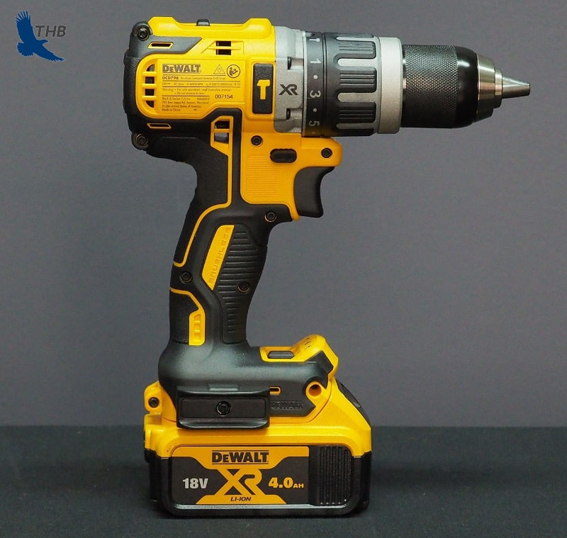 Máy khoan pin Dewalt mang kiểu dáng chắc chắn, tuổi thọ cao