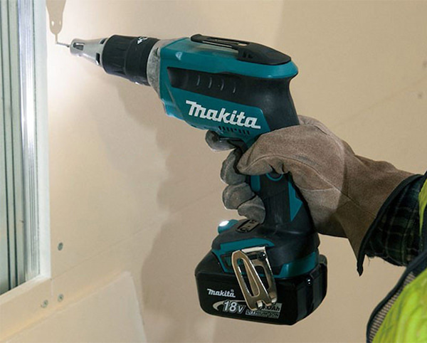 Máy vặn vít dùng pin Makita DFS452Z