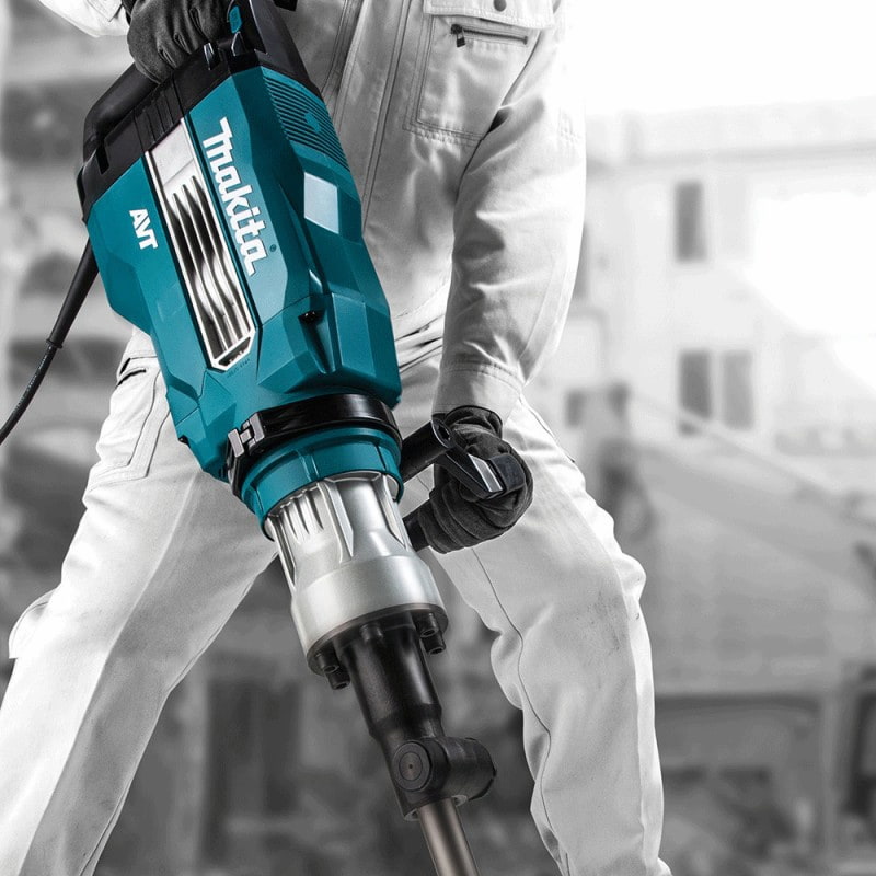 Máy đục bê tông Makita HM1511 có khả năng làm việc mạnh mẽ