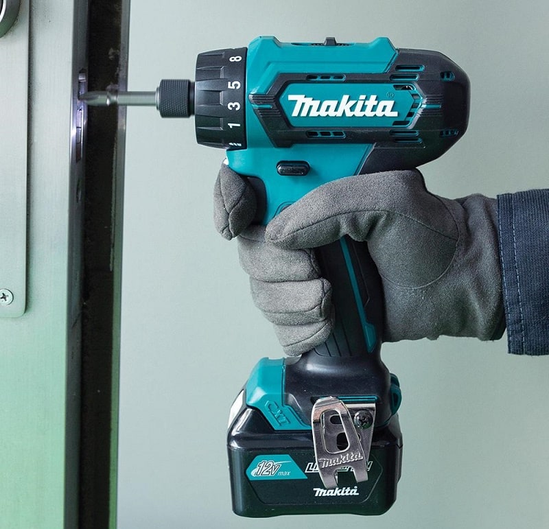 Máy bắn vít pin Makita nhỏ gọn, siết tháo vít nhanh