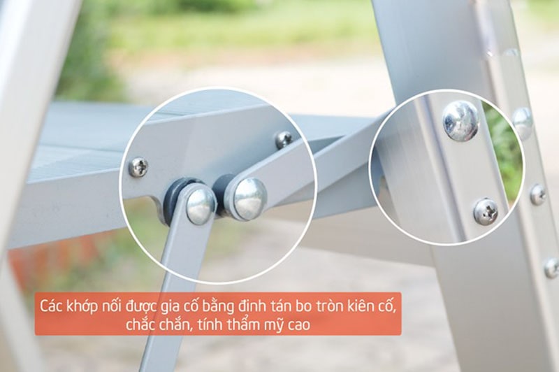 Các khớp nối của thang nhôm được gia cố chắc chắn