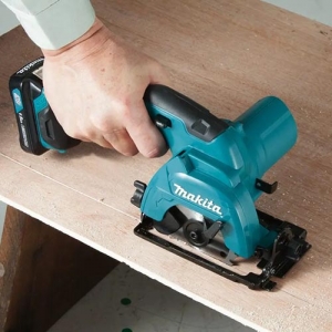 Makita-HS301DSAE-1