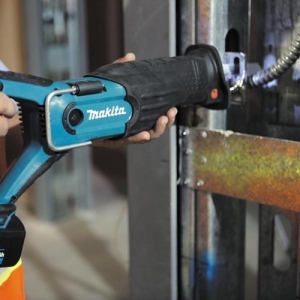 Makita-DJR187RTE-1