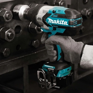 Makita-DTW1002XV2-1