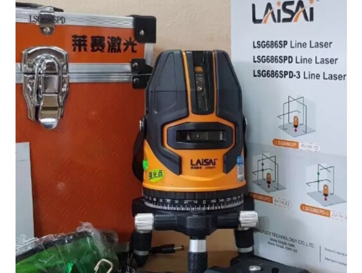 Máy cân bằng laser Laisai LSG-686SD thiết kế chắc chắn với phím chức năng rõ ràng