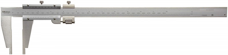 Thước cặp cơ khí Mitutoyo 160-150 có phạm vi đo từ 0 - 300 mm, độ chia là 0.02 mm và độ chính xác ± 0.3 mm 