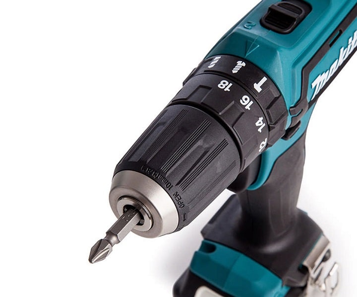 Makita HP333DSYE có khả năng khoan đa dạng vật liệu