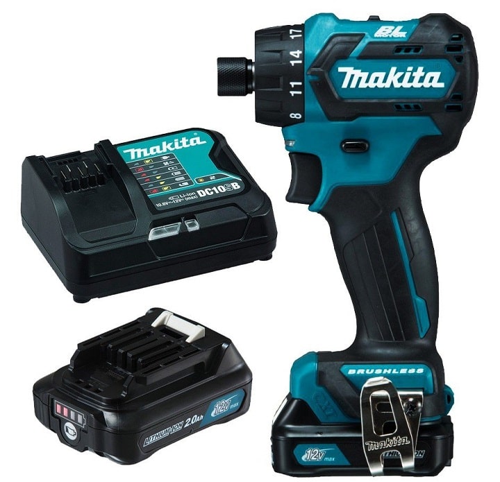 Bộ máy khoan Makita DF032DSAE hoạt động ổn định