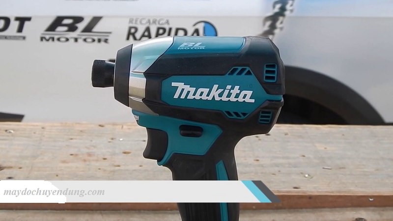 Máy bắt vít chạy pin Makita DTD153RFE