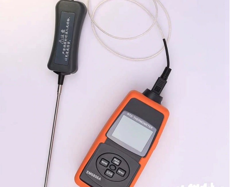 Máy đo nhiệt độ tiếp xúc SM6806A thiết kế nhỏ gọn và trọng lượng nhẹ
